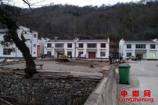 <b>安徽省棠溪镇石门村：建设村文化广场 打造文明乡风新阵地</b>