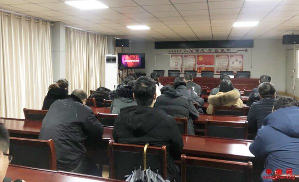 <b>安徽省埇桥区扶贫开发局组织观看《黑恶人生警示录》专题警示教育片</b>