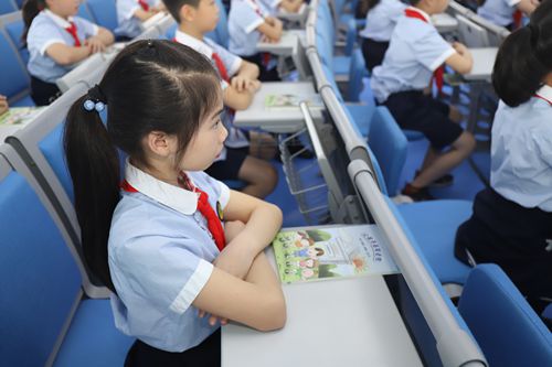 <b>中小学复学进行时：特别的一课 关爱眼健康</b>