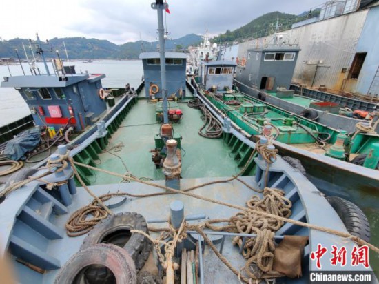 福建宁德海警1天查获6起涉嫌成品油走私案
