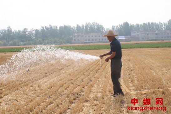 <b>安徽：造墒促夏种</b>