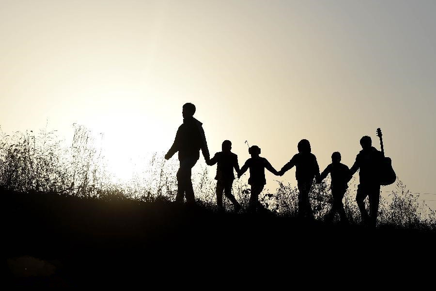 <b>教育部：2020—2021学年全国计划选派22842名教师到三区支教</b>