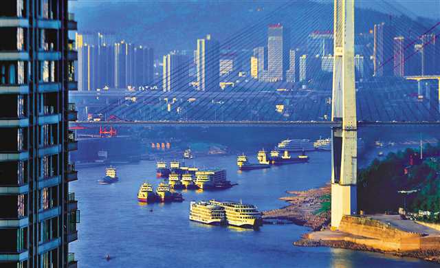 <b>黄金水道运输忙</b>