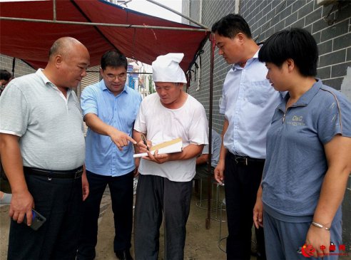 <b>山东郯城：人大代表监督移风易俗得民心</b>