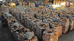 <b>综合保税区将扩围 中西部有望获倾斜</b>