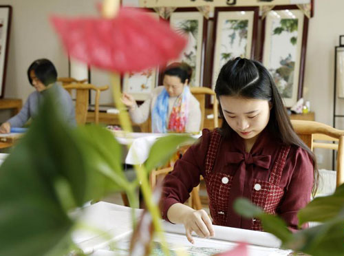 <b>公益培训促妇女就业</b>