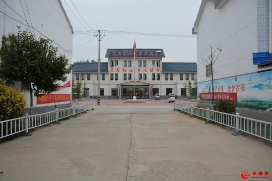 <strong>安徽谯城区华佗镇：党建引领扮靓美丽乡村</strong>