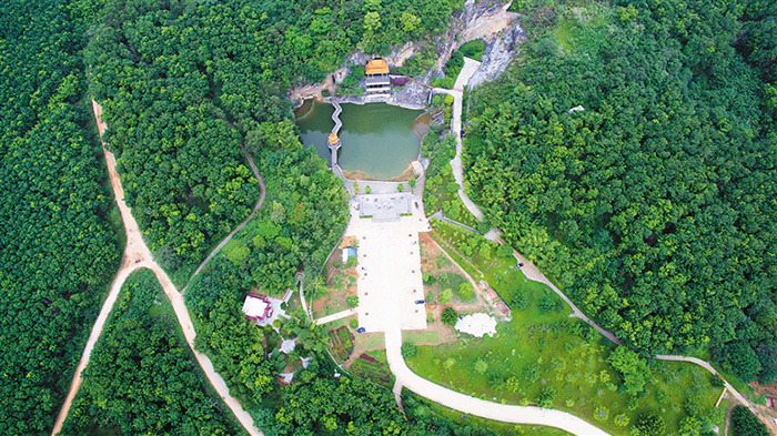 废弃矿山蝶变国家4A级景区