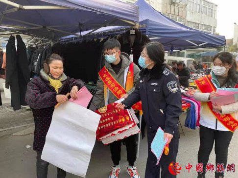 <strong>安徽省桑涧镇开展“文明餐桌 拒绝浪费”主题活</strong>