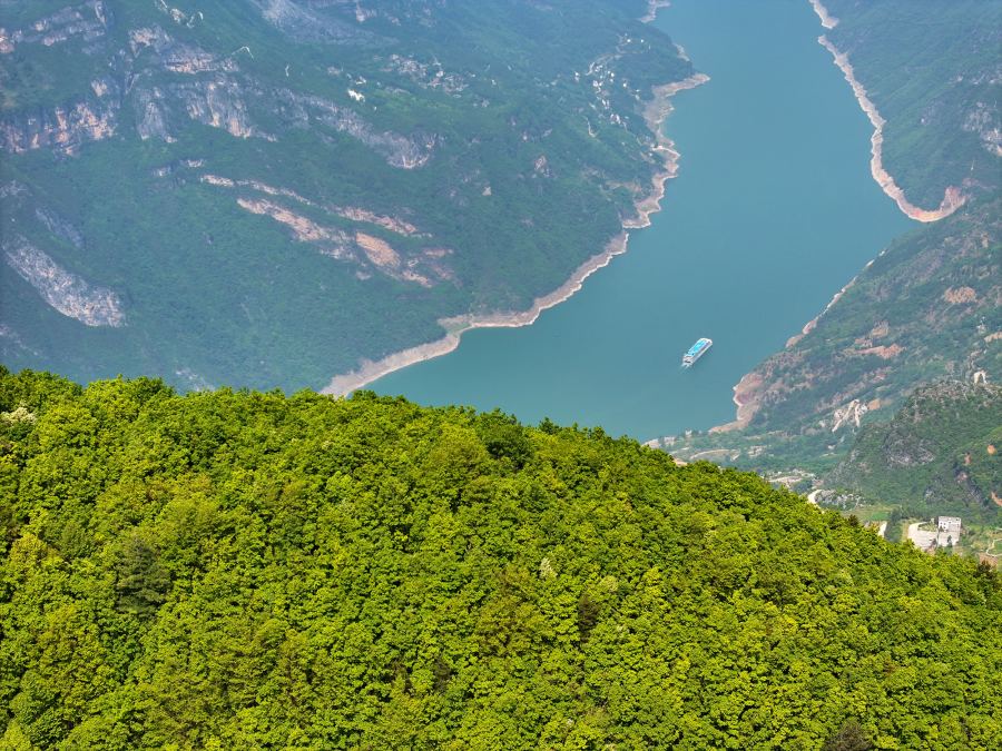 夏日巫峡美。王正坤摄