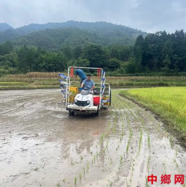 石腾飞：农民种田也能发家致富