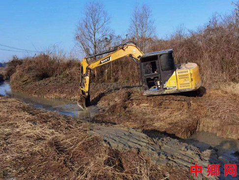 安徽庐江：开展“农村千渠万沟清洁整治暨村庄