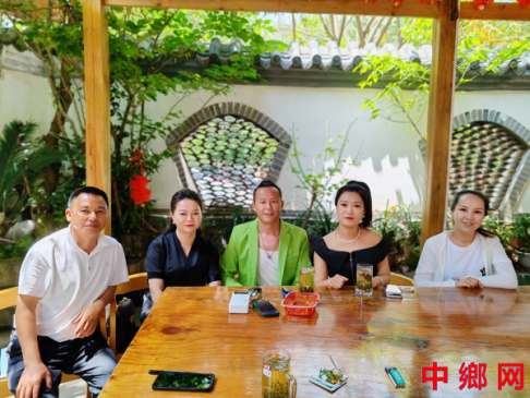 四川彭州花园村：“网红矩阵 + 乡村旅游” 打造