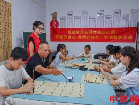 安徽亳州薛阁街道：书法教学进社区 书香翰墨润