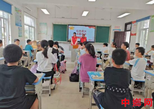 安徽定远：国庆读书活动点亮爱国初心