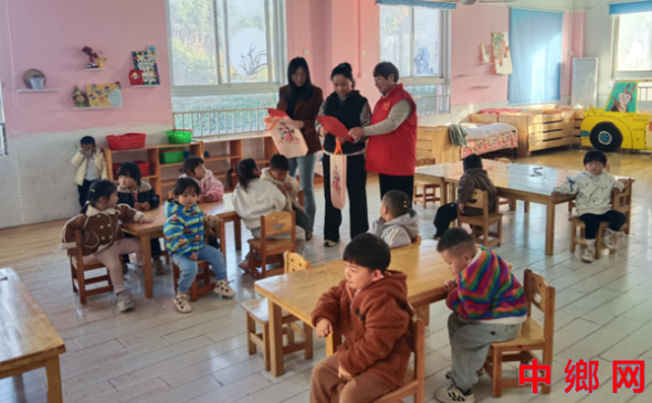 安徽凤阳：大庙镇开展“放心托育 方便可及”秋