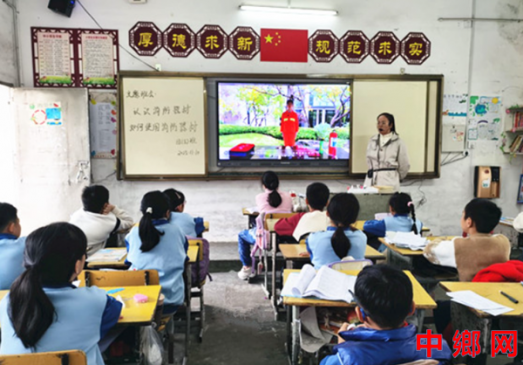 湖南宁远县印山小学：认识消防器材 掌握安全技能