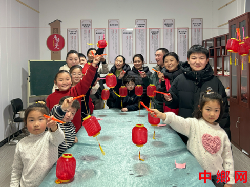 <b>安徽亳州薛阁街道：浓情猜灯谜 欢喜闹元宵</b>