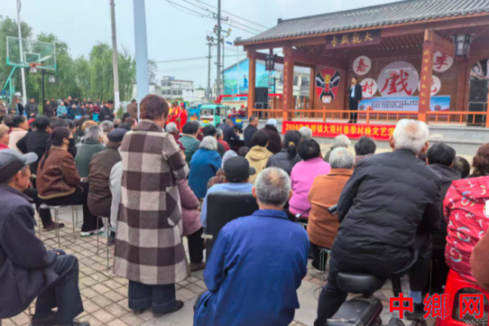 安徽怀远：兰桥镇大观村举办“春季村晚”演出